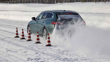 GTÜ-Winterreifentest 2025: Günstig bremst schlecht