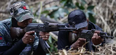 USA greifen erneut mutmaßliches Drogen-Schiff an – Venezuela verstärkt Militärpräsenz