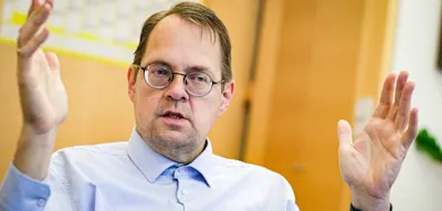 „Es gibt eine hohe Dunkelziffer an Politikern, die eine Abhängigkeit entwickeln“