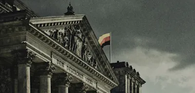 Reichstagsbrand reloaded – Stell Dir vor, Deutschland wird von Rechtsextremen regiert