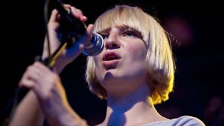 Sia liefert sich bizarre Schlammschlacht mit dem Ex