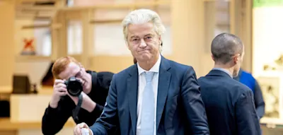 Wilders-Partei liegt gleichauf mit Sozialliberalen – Chef von linkem Bündnis tritt zurück
