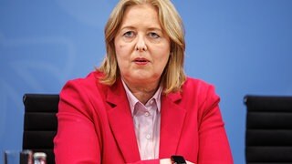 Arbeitsrechtler hält Mindestlohn-Erhöhung für anfechtbar