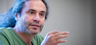 „Große Mehrheit lebt in ihrer eigenen ‚Bubble‘“ – Kreuzberger Grünen-Politiker tritt aus Partei aus