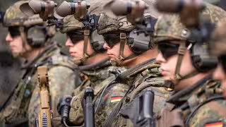 Einigung bei Wehrdienstmodell: Musterung für alle 18-Jährigen