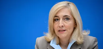 Jetzt skizziert die Gesundheitsministerin ein noch schlimmeres Szenario für Beitragszahler