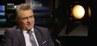 „Ich habe wirklich Angst“ – Landkreis-Chef sieht Demokratie in Gefahr