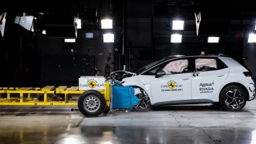 Sterneregen beim Euro NCAP: Massen-Crashtest vor Regel-Verschärfung