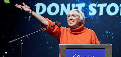 „Viel zu wenig“ – Claudia Roth kritisiert Deutschlands Beitrag zum Tropenwald-Fonds