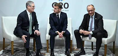 Kann Europa den Bus noch stoppen, unter den Trump die Ukraine stößt?