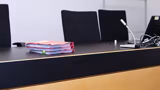 Prozess gegen mutmaßliche Linksextremisten in Dresden startet