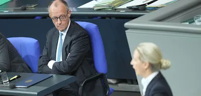 „Ihr Feixen wird sich der Wähler merken“, keilt Weidel – Merz kontert 12-Punkte-Plan der AfD