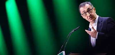 „Wir können Auto“ – Özdemir wirbt für bodenständige Grüne