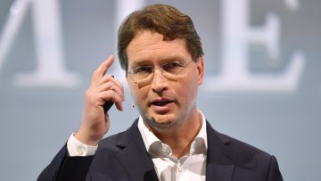 Industrie fordert Kurswechsel: Ola Källenius bleibt ACEA-Chef