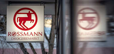 Rossmann-Chef kritisiert Umgang mit dm-Chef in AfD-Debatte