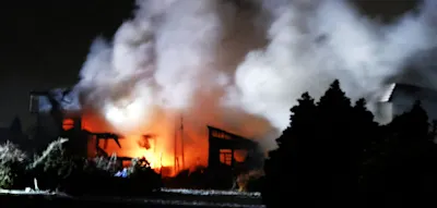 Tsunami-Warnung aufgehoben, über 30 Verletzte und ein Brand