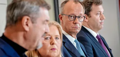 Vertrauen in den Staat bröckelt – Wert der Bundesregierung stürzt um 20 Punkte ab