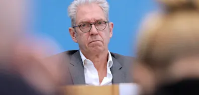 „Zehn Euro Praxisgebühr pro Quartal sind zumutbar, das ist der Preis eines Döners“