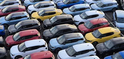 Neue CO₂-Regeln &ndash;&nbsp;EU-Kommission schl&auml;gt Abkehr vom Verbrenner-Aus vor