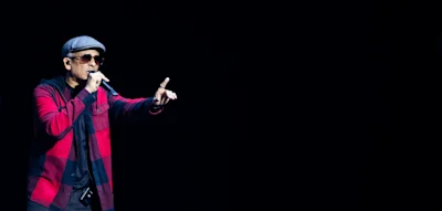 &bdquo;Ihr seid schuld, dass ich hier steh&ldquo; &ndash; Das Resozialisierungsprogramm des Xavier Naidoo