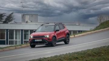 Jeep Avenger 4Xe Overland: Bum-Tschak-Bum-Tschak