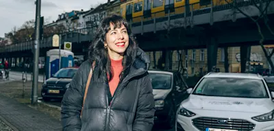 &bdquo;Ich bin oft im G&ouml;rlitzer Park mit den Kindern&ldquo; &ndash; Linke-Politikerin kritisiert Zaun um Parkanlage