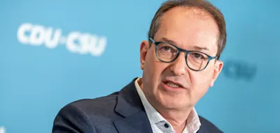 &bdquo;Hohe finanzielle Belohnung&ldquo; &ndash;&nbsp;Dobrindt fordert Pr&auml;mie f&uuml;r Hinweise zu &bdquo;Vulkangruppe&ldquo;