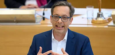 AfD-Politiker gewinnt B&uuml;rgermeisterwahl in Sachsen &ndash; CDU erobert Landratsamt in Brandenburg