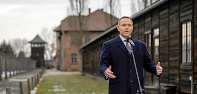 Auschwitz-&Uuml;berlebende warnen vor Hass &ndash; Polens Pr&auml;sident fordert deutsche Kriegsreparationen