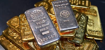 Gold und Silber brechen dramatisch ein &ndash; Bitcoin f&auml;llt auf tiefsten Stand seit neun Monaten