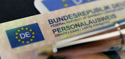 Zuwanderung nach Deutschland sinkt &ndash; Einb&uuml;rgerungen steigen auf Rekordh&ouml;he