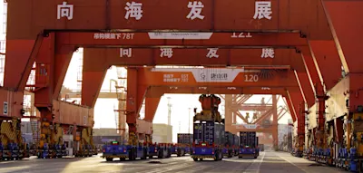 Deutsche Exporte mit st&auml;rkstem Anstieg seit vier Jahren &ndash; trotzdem &bdquo;fehlen klare Signale&ldquo;