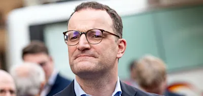 &bdquo;Wei&szlig; nicht, ob ich mich auf die beiden verlassen m&ouml;chte&ldquo;, sagt Spahn &uuml;ber Farage und Le Pen