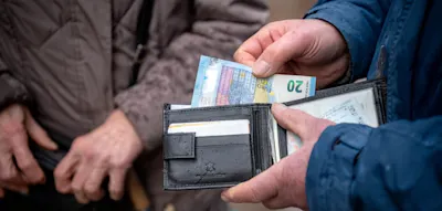 Nicht mal ein Drittel h&auml;lt gesetzliche Rente f&uuml;r gerecht &ndash; Mehrheit will Beamte als Beitragszahler