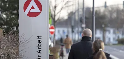 Arbeitslosenzahl bleibt oberhalb der Drei-Millionen-Marke