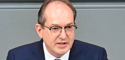 Dobrindt l&auml;sst AfD-Gutachten von Faeser neu &uuml;berpr&uuml;fen