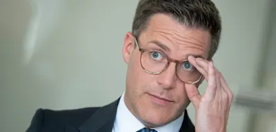 Kein M&auml;dchen muss sich heute zur Eva machen lassen