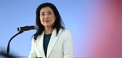 Reiche k&uuml;ndigt Freigabe aus &Ouml;lreserve und Begrenzung der Spritpreis-Erh&ouml;hungen an