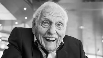 Ein Leben f&uuml;r den Handel: Autohaus Fr&ouml;hlich trauert um Seniorchef