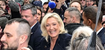 Le Pens Partei schneidet besser ab als je zuvor &ndash; Sozialist f&uuml;hrt in Paris deutlich