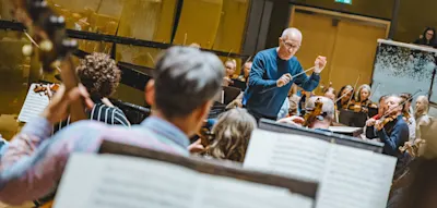 Wie falsch es ist, dass Filmmusik die Philharmonien kapert