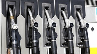 Bundesregierung beschlie&szlig;t Gesetzentwurf gegen hohe Spritpreise