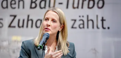 Bauministerin Hubertz will &bdquo;Schrottimmobilien&ldquo; notfalls enteignen