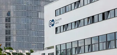 Hamas-Terror glorifiziert &ndash; DW stoppt Kooperation mit Mitarbeitern nach Antisemitismus-Vorw&uuml;rfen