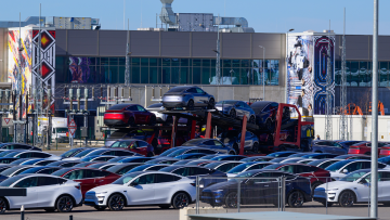 Tesla: US-Beh&ouml;rde vertieft Pr&uuml;fung von Selbstfahr-Technik