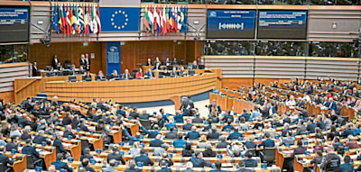 EU-Parlament stimmt f&uuml;r Abschiebezentren au&szlig;erhalb der EU &ndash;&nbsp;und f&uuml;r Umsetzung des US-Handelsdeals