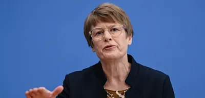 &bdquo;Kluges Signal&ldquo; &ndash; Wirtschaftsweise Grimm schl&auml;gt Tempolimit vor