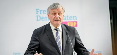 Landeschef R&uuml;lke bringt Umbenennung der FDP ins Spiel