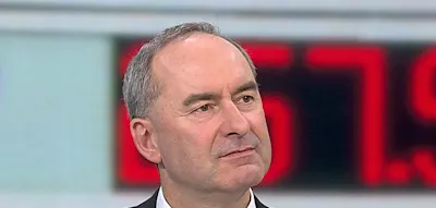 &bdquo;Blamiert bis auf die Knochen&ldquo; &ndash; Aiwanger kritisiert 12-Uhr-Regelung der Bundesregierung