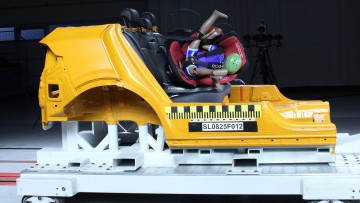 ADAC warnt vor White-Label-Kindersitzen:  Gef&auml;hrliche Doppelg&auml;nger